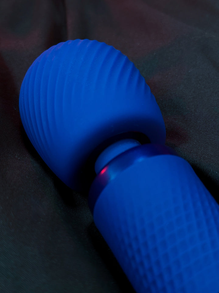 Fun Factory VIM Deep Blue Extra Quiet Silicone Wand Massager