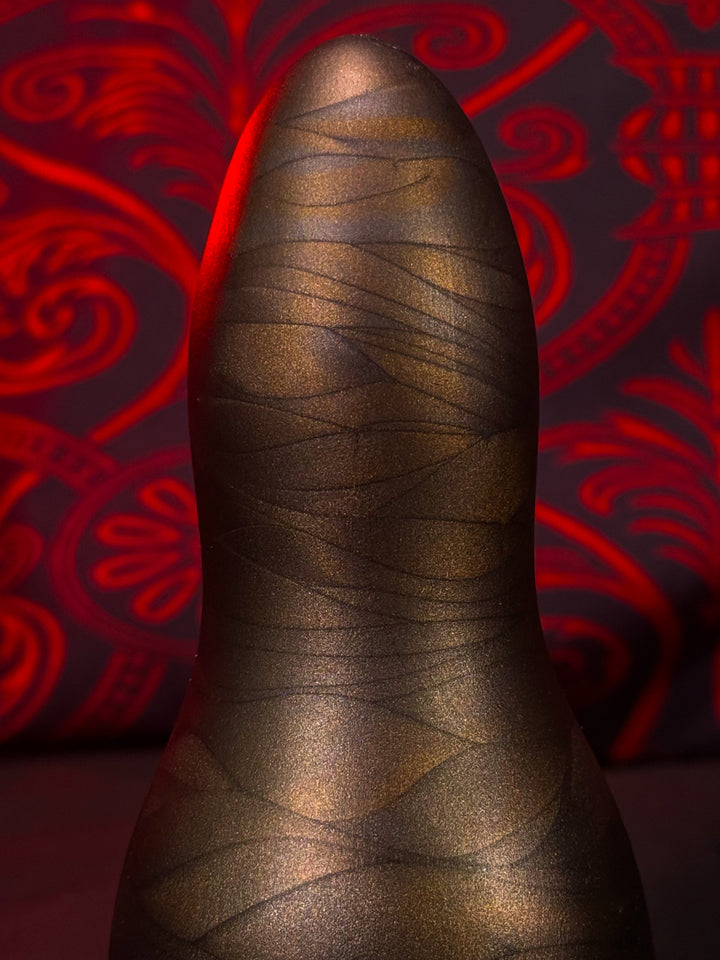 Flow – The Wood Whittler’s Secret Knot Dildo
