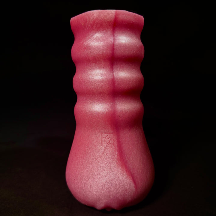 Ellie – An Intimate Archive Form