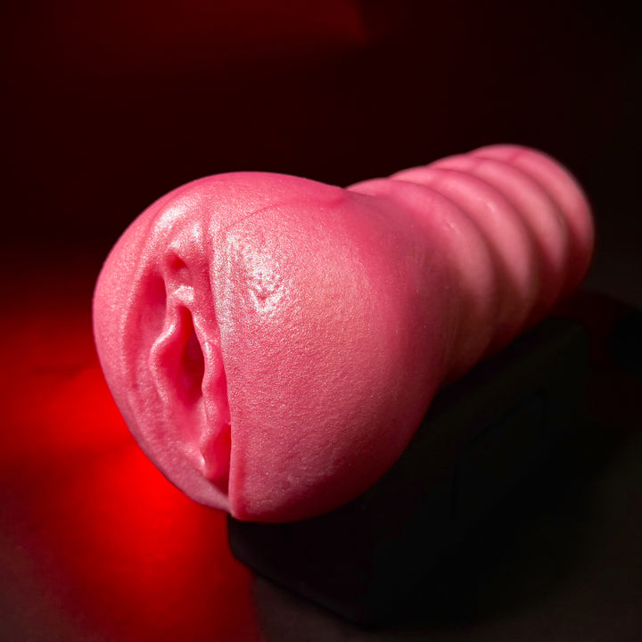 Ellie – An Intimate Archive Form