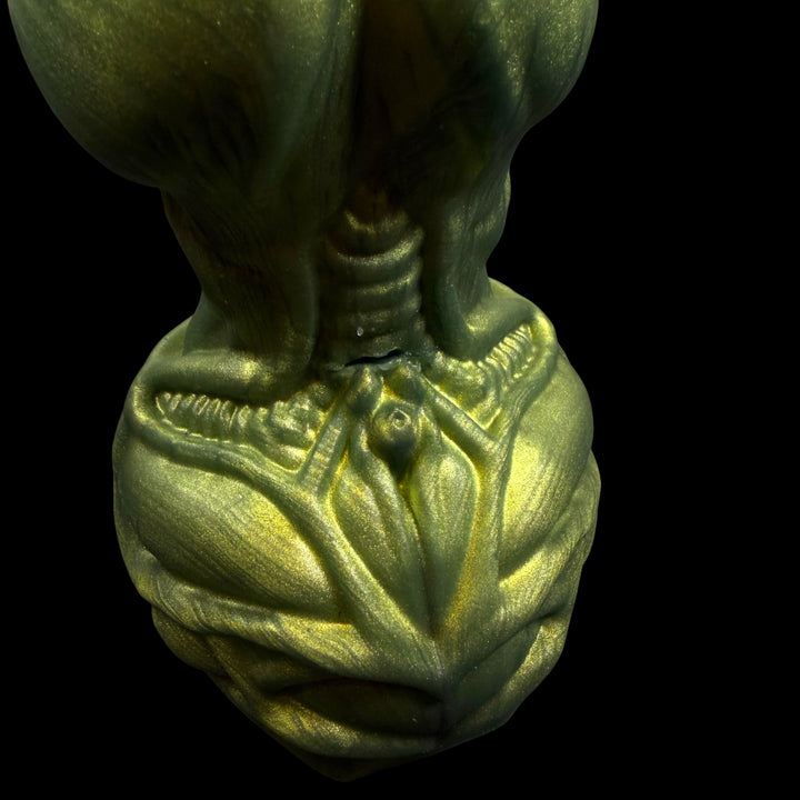 OD205 - Xenomorph Dildo - Size Medium 8" -  Extra Soft Firmness - Vibrating Base - Colour Green