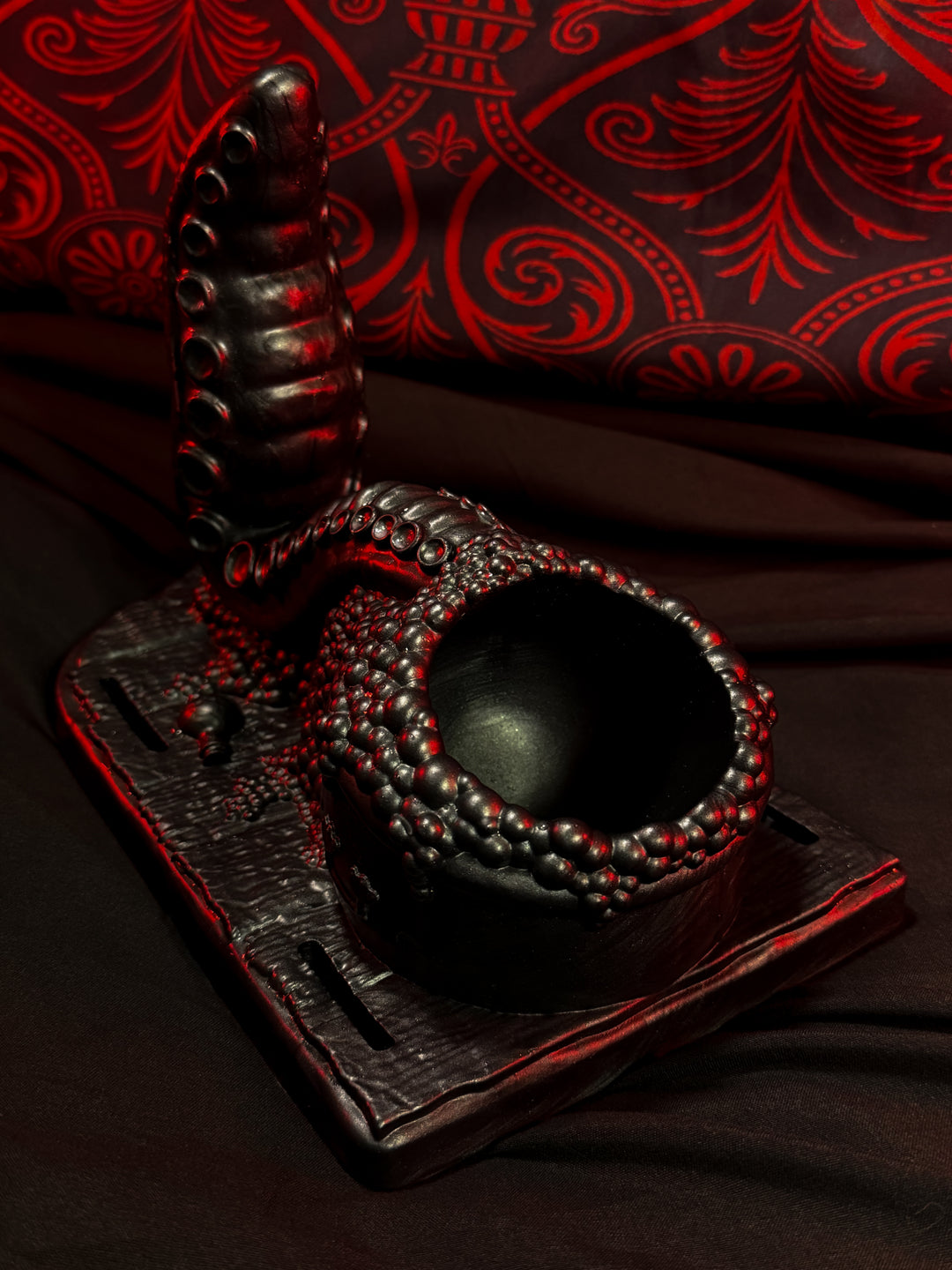 Witch's Cauldron II Wand Grinder — Odyssey Black | Always Ready